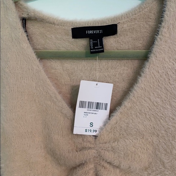 Forever 21 long sleeve crop top. NWT - Picture 5 of 5